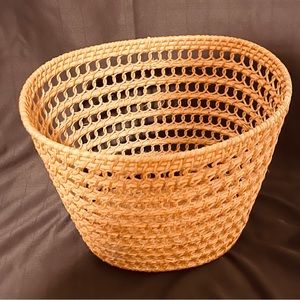 Vintage Natural Rattan Wicker
Trashcan Wastebasket